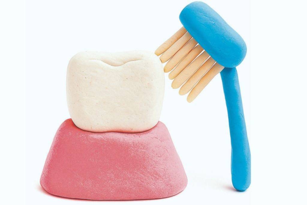El cepillo seco y a 45 grados, la mejor forma de cuidar las encías