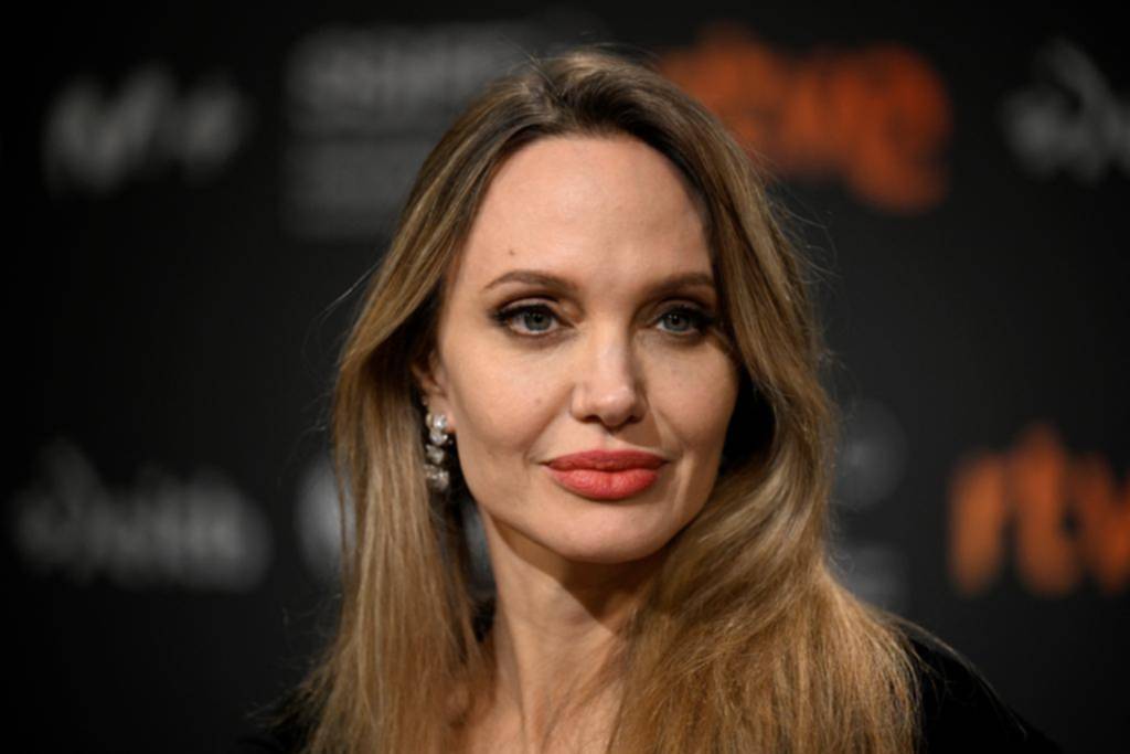 Angelina Jolie: “Amo a mi país, pero no lo reconozco”