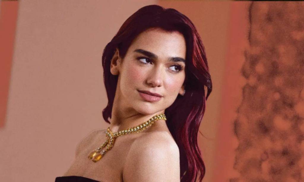Dua Lipa echó a su agente por pedir la expulsión de Glastonbury de una banda
