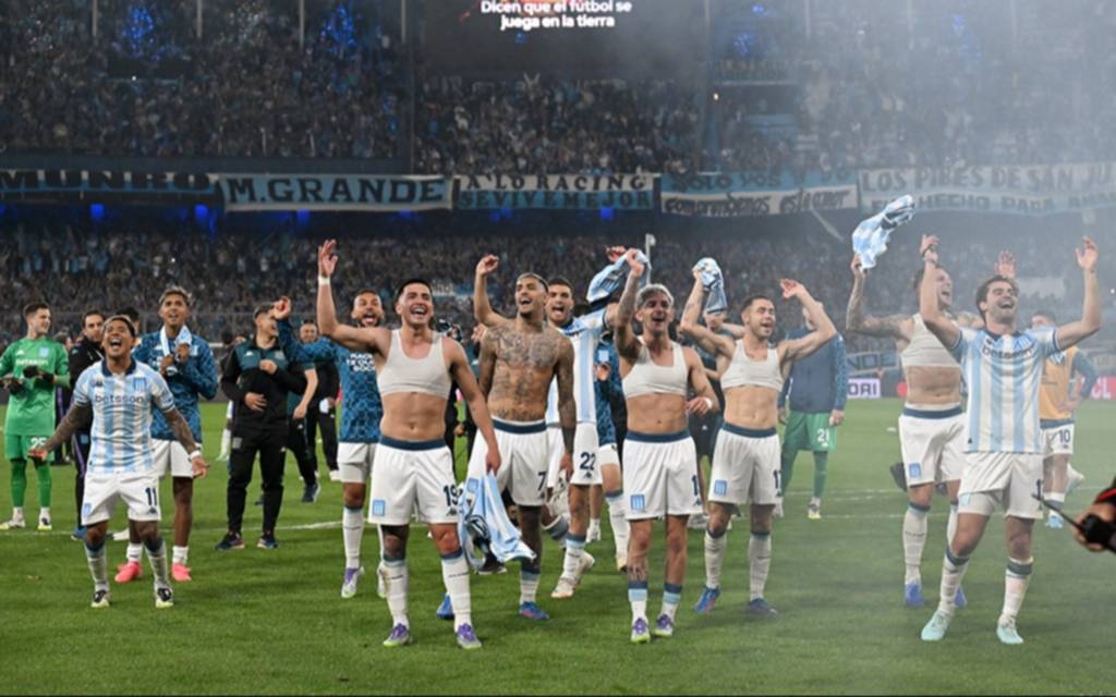 Racing hizo historia y se metió en las semis