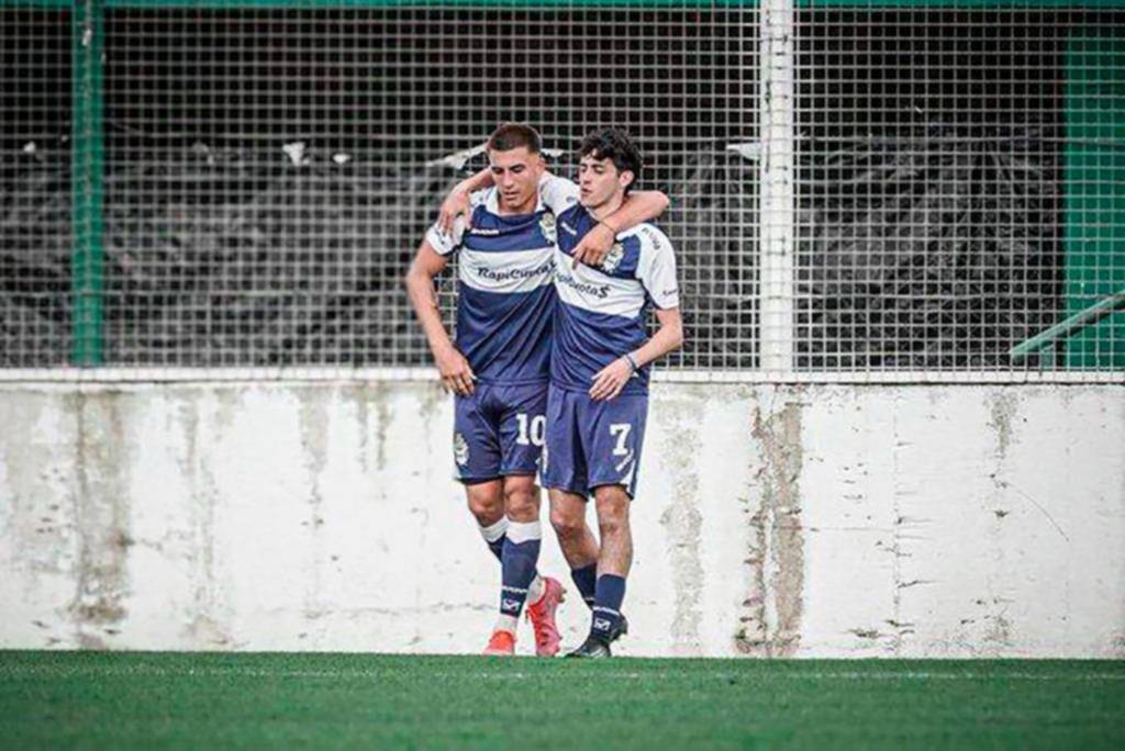Victoria de la Reserva albiazul en Junín