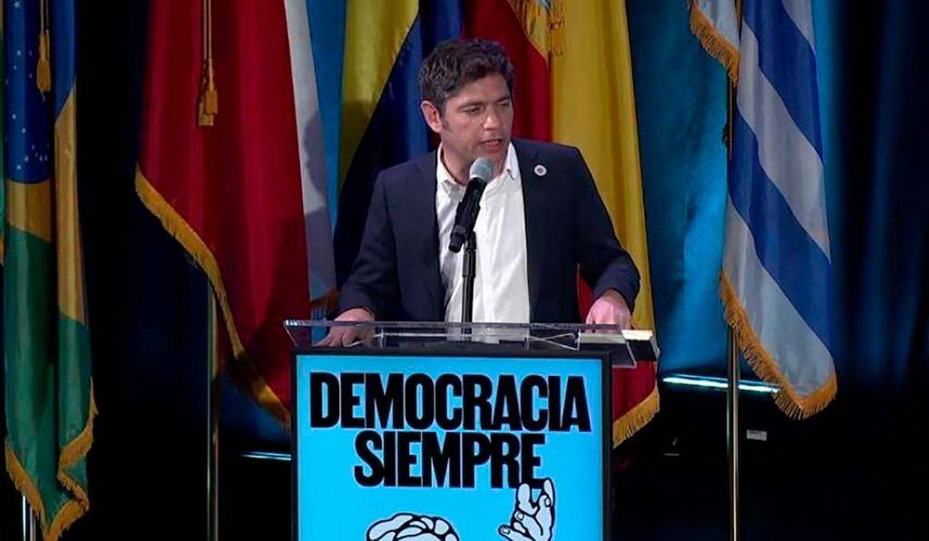 Kicillof en Nueva York, con más críticas a Milei y contra el FMI