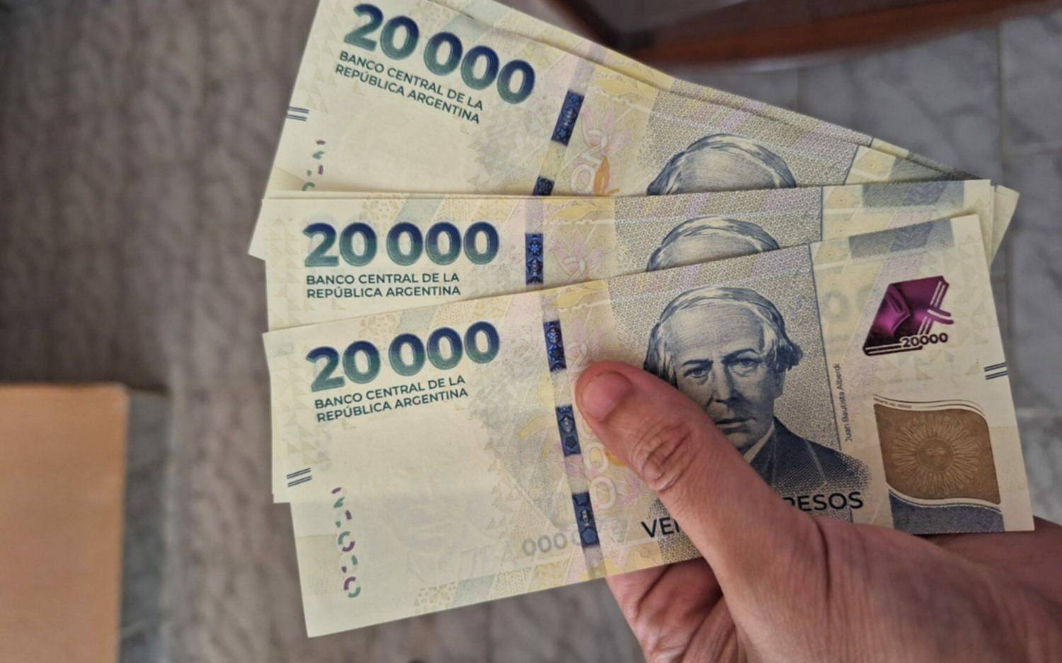 Los salarios aumentaron 2,5% en julio, con mayor incidencia del sector no registrado