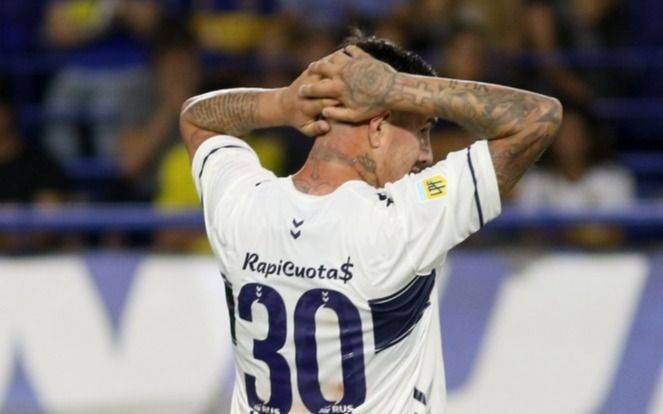 FIFA suspendió por un año a varios futbolistas, entre ellos un ex Gimnasia