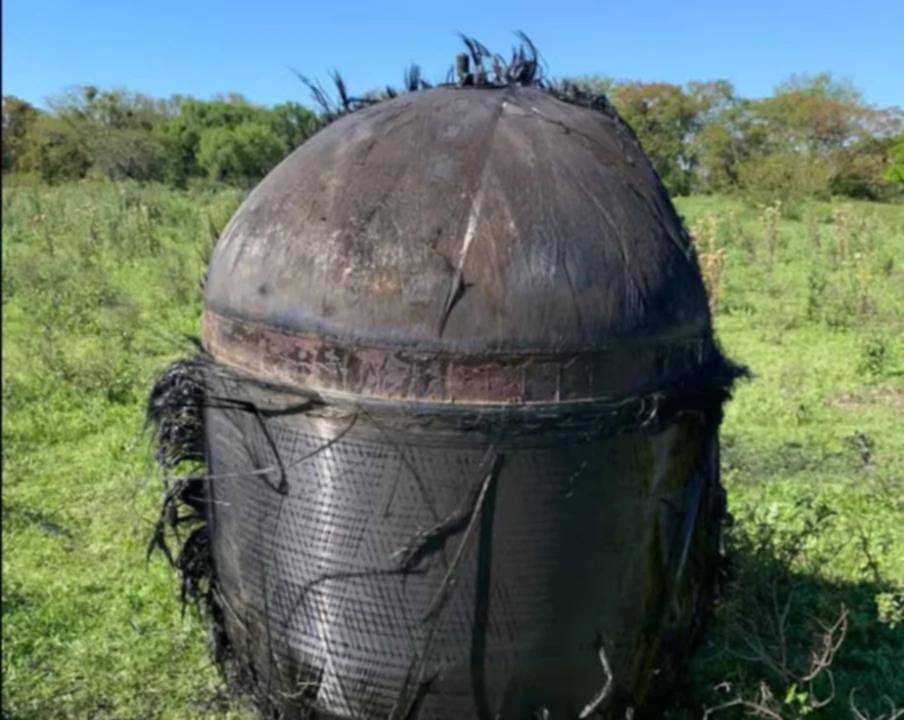 Restos de un cohete espacial cayeron en un campo