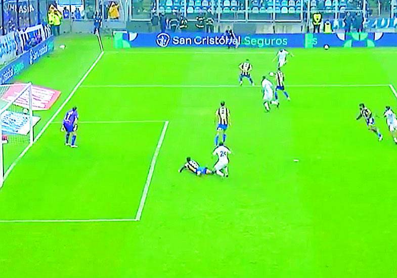 Polémica por el gol anulado al juvenil Merlo