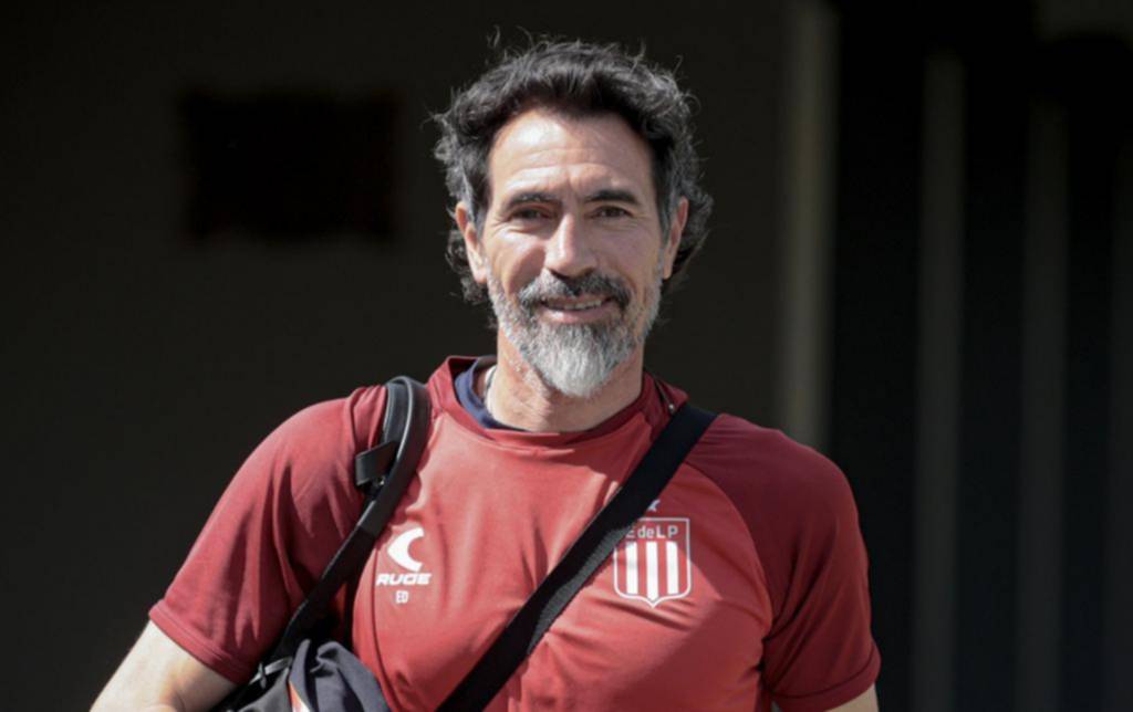 Domínguez dio a conocer la lista y no guardó nada