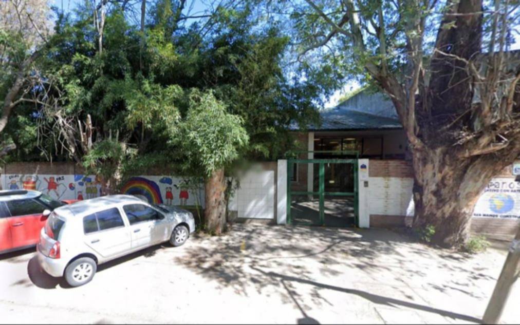 Cánticos antisemitas en un viaje de egresados: el comunicado de la Escuela Humanos de Canning