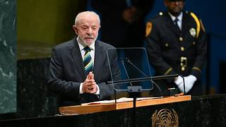 Lula: “Brasil no cabe en el patio trasero de nadie”