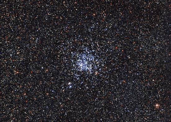 Logran fotografiar un imponente cúmulo de estrellas