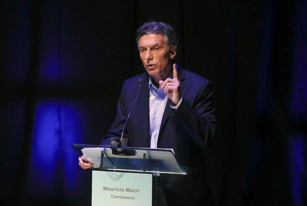 Macri alertó por las reservas y cuestionó a Cristina
