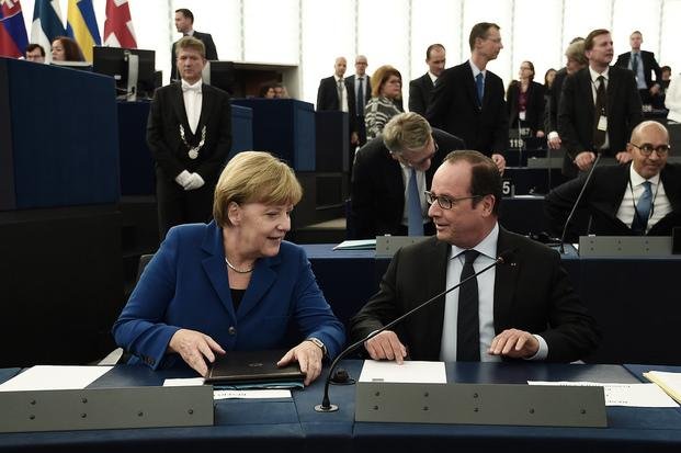 Merkel y Hollande piden a Europa mayor unidad