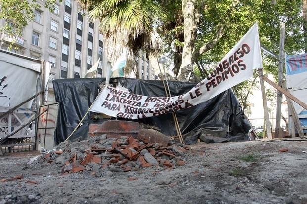Protesta en Plaza de Mayo: "no hay ninguna negociación"