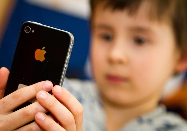 El uso de smartphones aumenta el estrés de los chicos