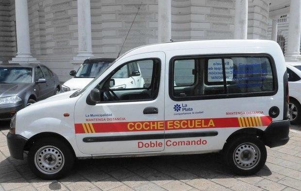 Ponen en marcha una academia comunal para aprender a manejar