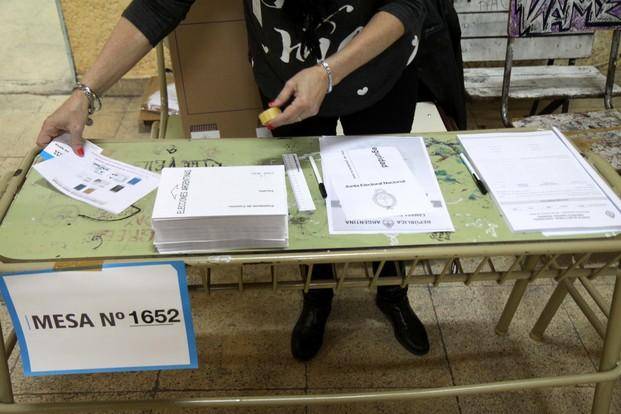 Al final, el Gobierno corrió el feriado del fin de semana del ballotage