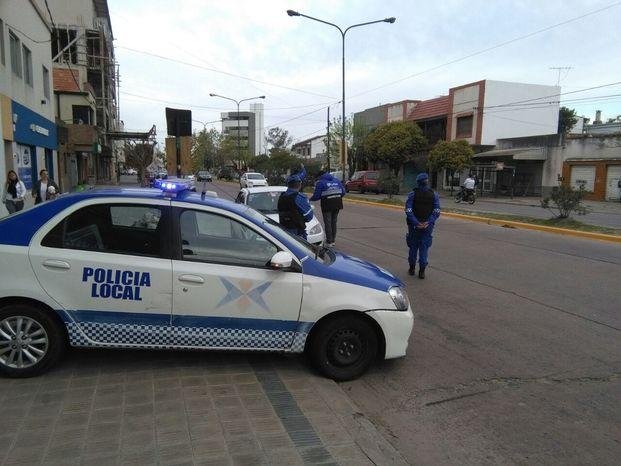 Secuestran cinco remisses truchos en La Loma
