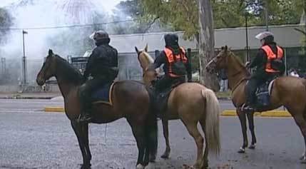 Un grupo trató de ingresar sin entradas: hubo seis detenidos