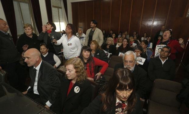 Absolución, tensión e insultos en el juicio por un crimen en Gonnet