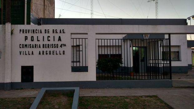 A un subcomisario se le escapó un tiro e hirió a otro policía en la seccional de Villa Argüello