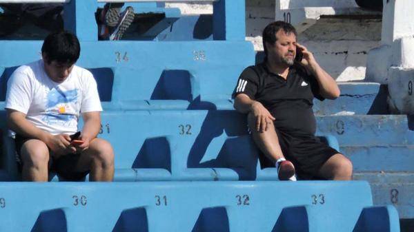 Caruso Lombardi sigue dando que hablar: se volvió de Tucumán con dos hinchas