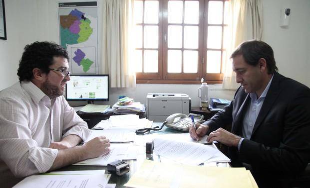 Municipio y Provincia firmaron convenios para obras