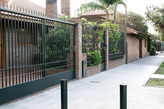 Asaltaron a un arquitecto en una casa del barrio La Loma