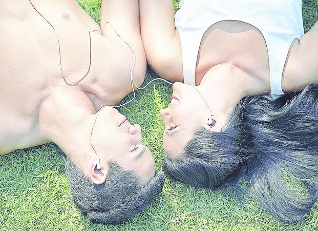 Amigos son los amigos: el sexo fortalece la amistad