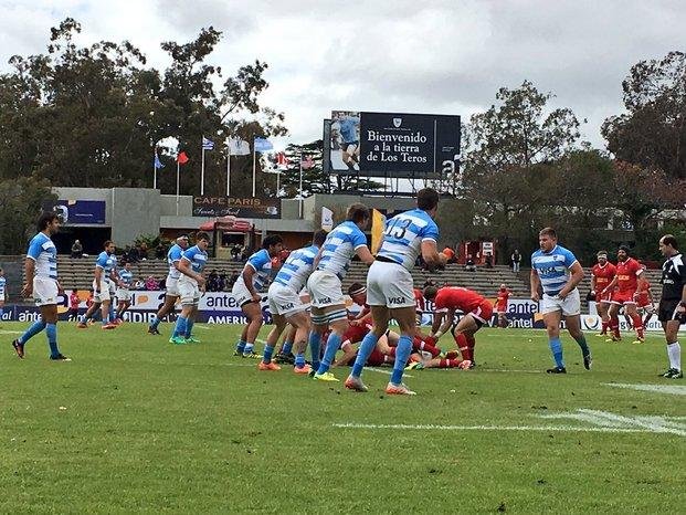 Argentina XV impuso su poderío y goleó a Canadá A