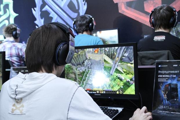 China quiere prohibir que niños y adolescentes usen videojuegos a partir de la medianoche