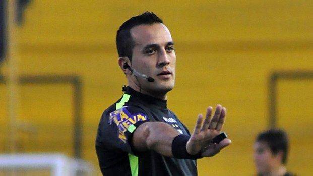 "El espectáculo se arruinó por un error mío", dijo el árbitro Espinoza