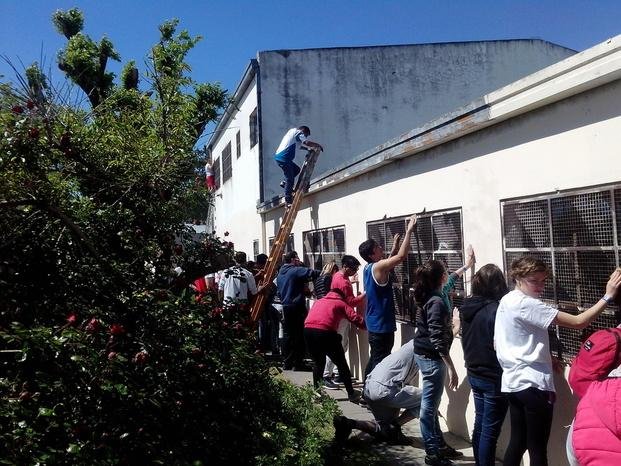 Solidaridad para la Escuela 9 de Berisso