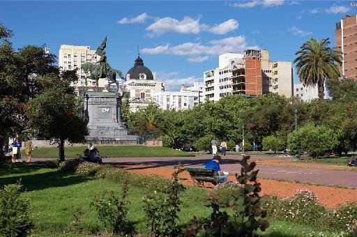 Martes con nubosidad variable y 25 grados de máxima