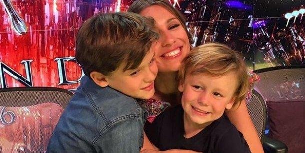 Los hijos de "Pampita" visitaron "ShowMatch"