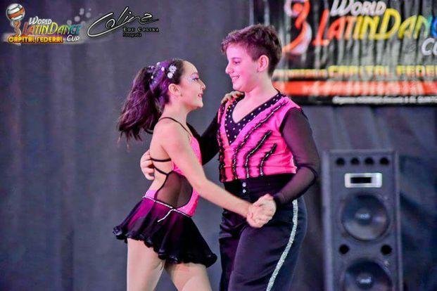 Escuela municipal de salsa y Reggaeton participará en torneo