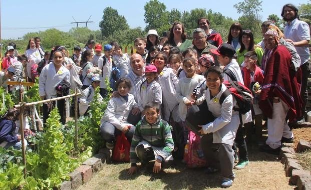 Molina junto a más de mil chicos participó de la expohuerta educativa del Distrito