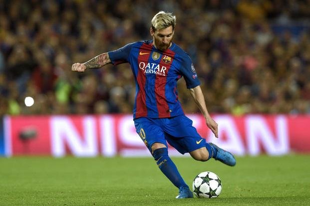 Barcelona y el enorme Messi van por la punta