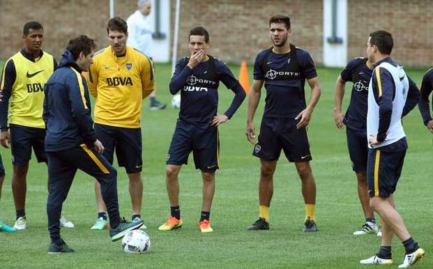 Boca, que sufre afuera, tiene que ganar de local