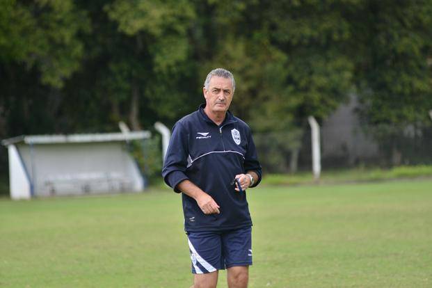 Alfaro: "el partido contra Newell's es parte del partido con Racing"