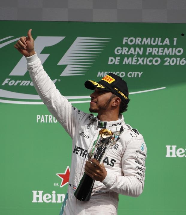 Hamilton le mete presión a Nico Rosberg