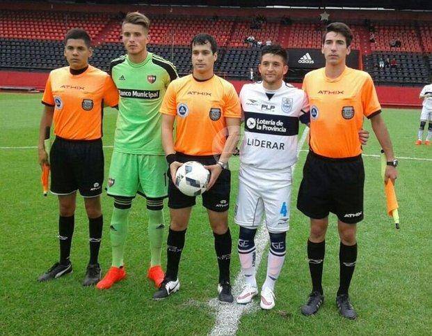La Reserva fue goleada por la Lepra en Rosario