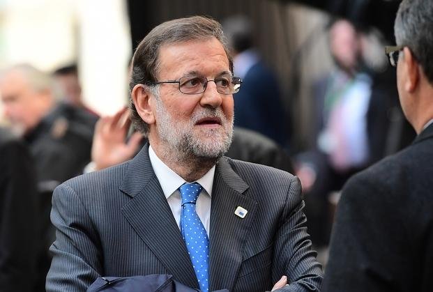 Los socialistas de España definen si aceptan un nuevo gobierno de Rajoy