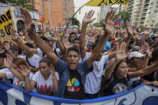 “Toma de Venezuela”: miles de manifestantes protestaron contra Maduro