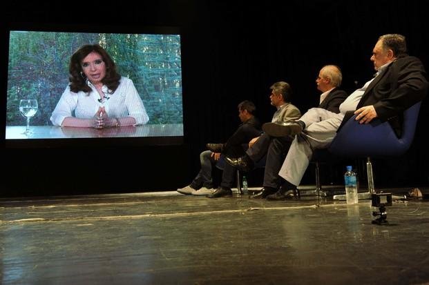 Cristina: “Debemos trabajar por una nueva mayoría”