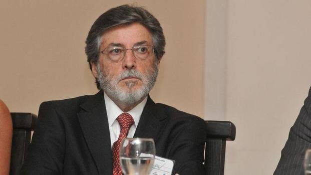 El titular de la AFIP aseguró que se busca bajar la presión tributaria