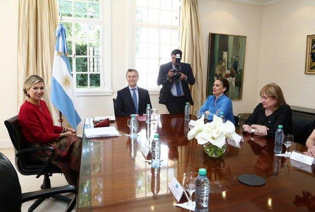 Macri recibió a Máxima para analizar "estrategias de inclusión financiera"