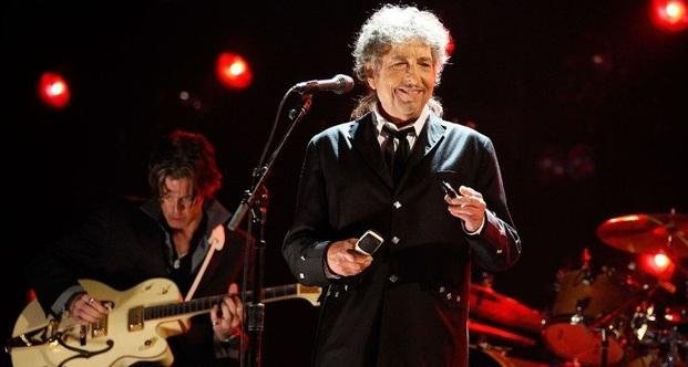 Bob Dylan aceptó oficialmente el Premio Nobel de Literatura