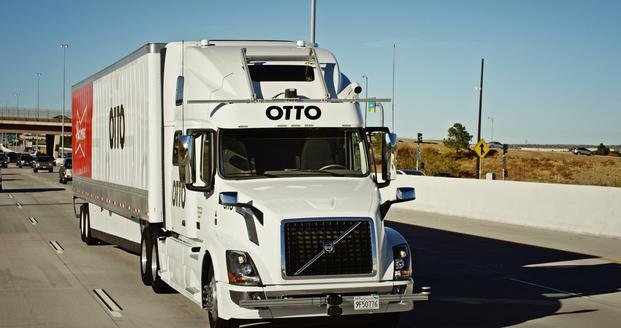 Camión sin conductor atravesó 200 kilómetros por una autopista de EEUU