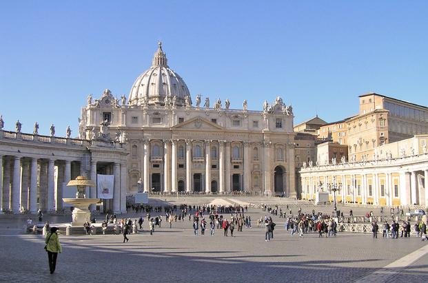 El Vaticano prohíbe dispersión de cenizas o su conservación tras cremación