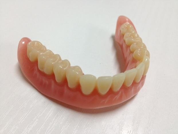 Estudiantes argentinos desarrollaron un escáner 3D orientado a la fabricación de prótesis dentales